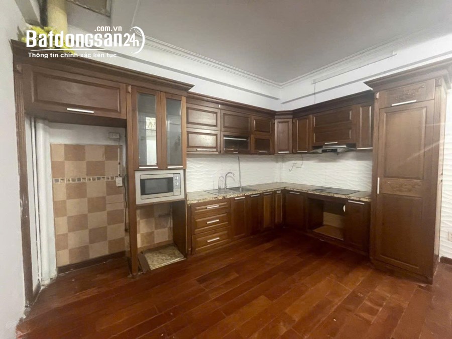 Cho thuê nhà ngõ 61 Phạm Tuấn Tài, Cầu Giấy 76m x 4T, 6PN4VS giá 25tr, ô tô tránh