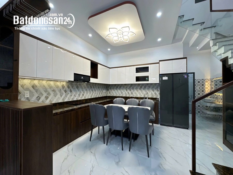 Nhà Mới Xây Ngay Mặt Tiền Thủ Dầu Một Giá Siêu Tốt - Tiện Kinh Doanh