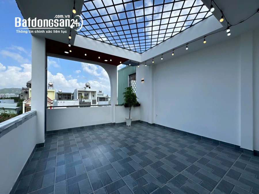 Nhà Mới Xây Ngay Mặt Tiền Thủ Dầu Một Giá Siêu Tốt - Tiện Kinh Doanh