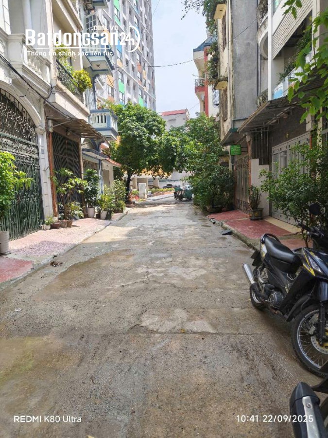 Bán nhà Phố Phùng Chí Kiên, Phường Nghĩa Đô (Q Cầu Giấy cũ),  8 tỷ 9 -30M2 5 TẰNG
