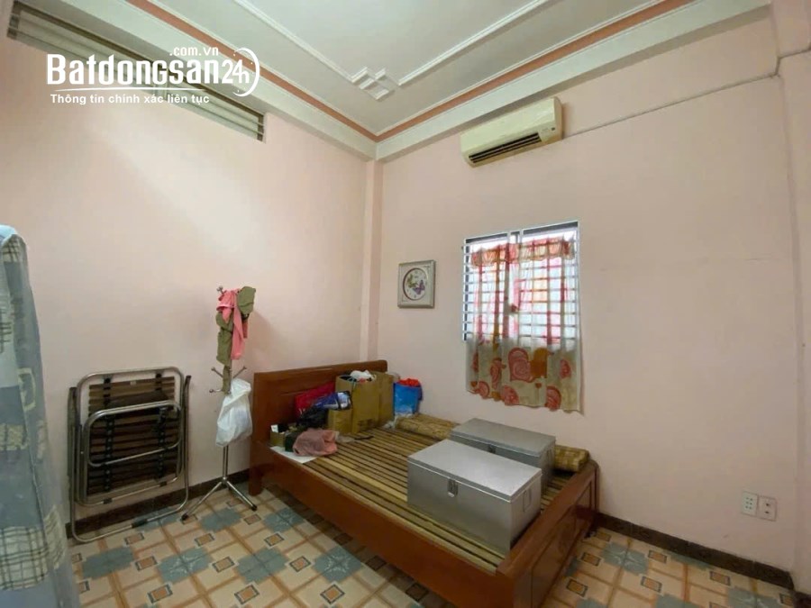 Nhà 4 tầng mặt tiền đường Núi Thành Phường Hải Châu, Đà Nẵng