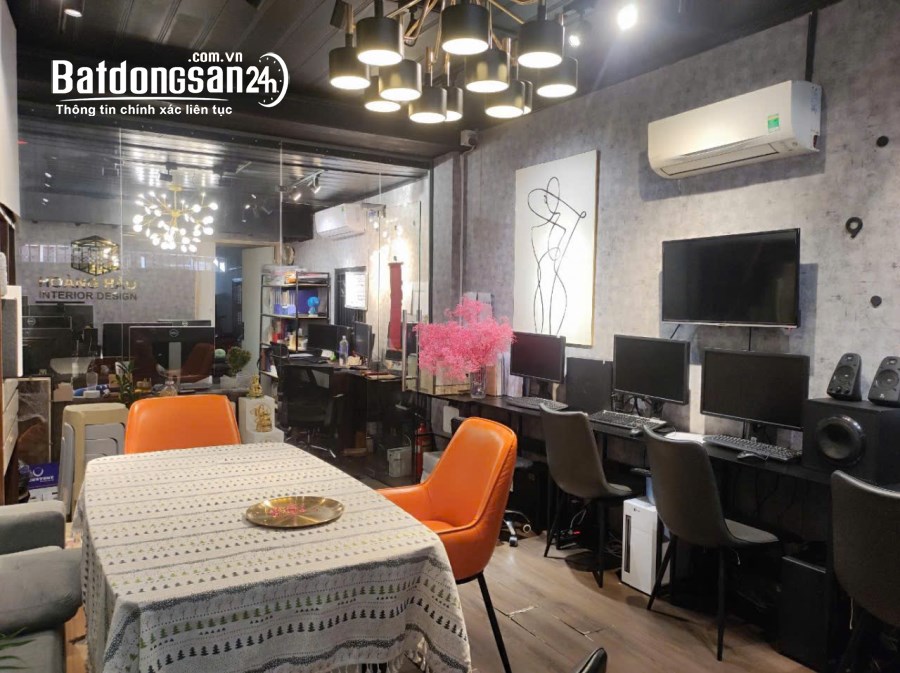 Bán nhà mặt tiền Đường Đoàn Văn Bơ, Phường Xóm Chiếu (Quận 4 cũ), Hồ Chí Minh