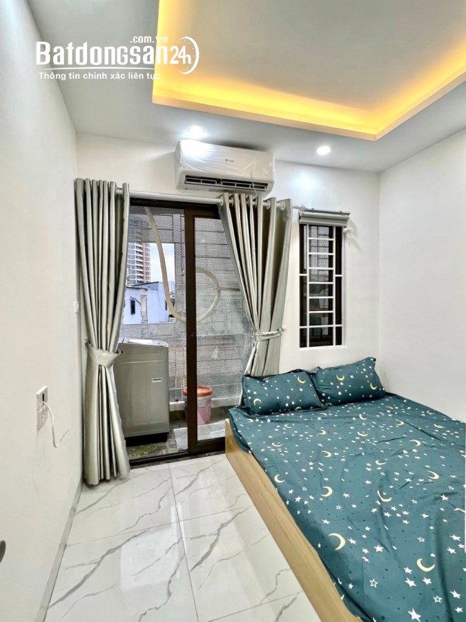 Cho thuê nhà ngõ 218 Lạc Long Quân, Phường Tây Hồ (Q Tây Hồ cũ), Hà Nội