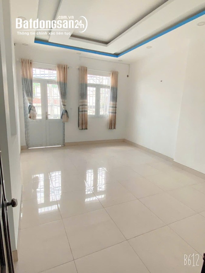 Bán nhà mặt tiền Đường Khuông Việt, Phường Tân Sơn Nhì (Q Tân Phú cũ), Hồ Chí Minh