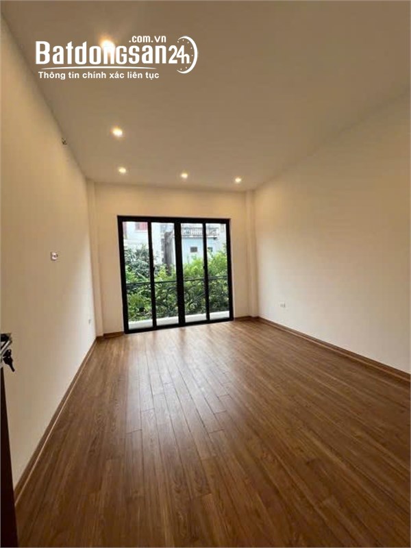 Bán nhà Thượng Thanh, Phường Long Biên, 50M², 5 TẦNG THANG MÁY, 7,8 TỶ. Ô TÔ GẦN