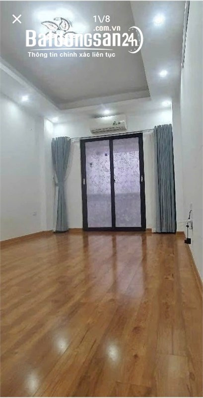 Bán nhà Thượng Thanh, Phường Long Biên, 50M², 5 TẦNG THANG MÁY, 7,8 TỶ. Ô TÔ GẦN