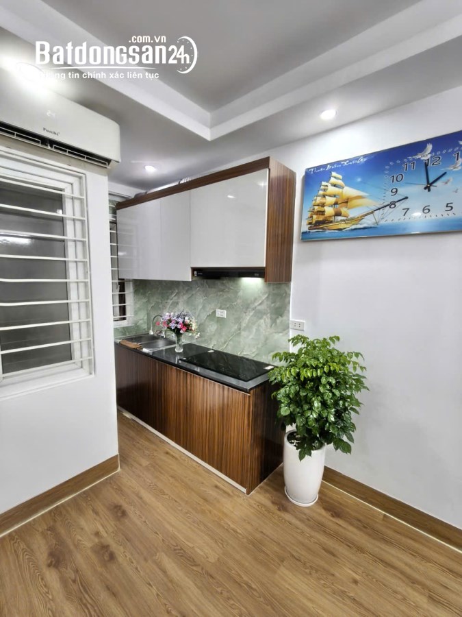 Cần bán CCMN ngõ 387 Vũ Tông Phan, Thanh Xuân 50m, 2PN2VS giá 1.85 tỷ, sổ đồng sở hữu