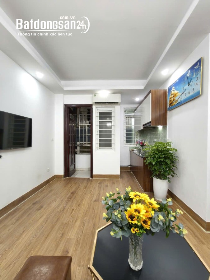 Cần bán CCMN ngõ 387 Vũ Tông Phan, Thanh Xuân 50m, 2PN2VS giá 1.85 tỷ, sổ đồng sở hữu