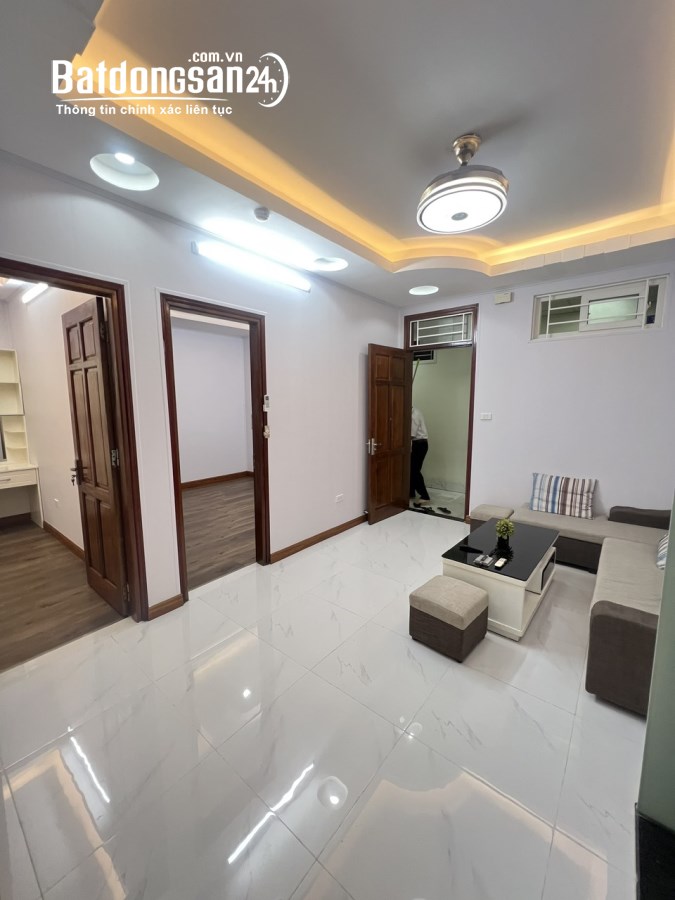 Bán căn CCMN tại mặt đường Mỹ Đình quận Nam Từ Liêm 50m, 2PN đủ đồ giá 2.4 tỷ