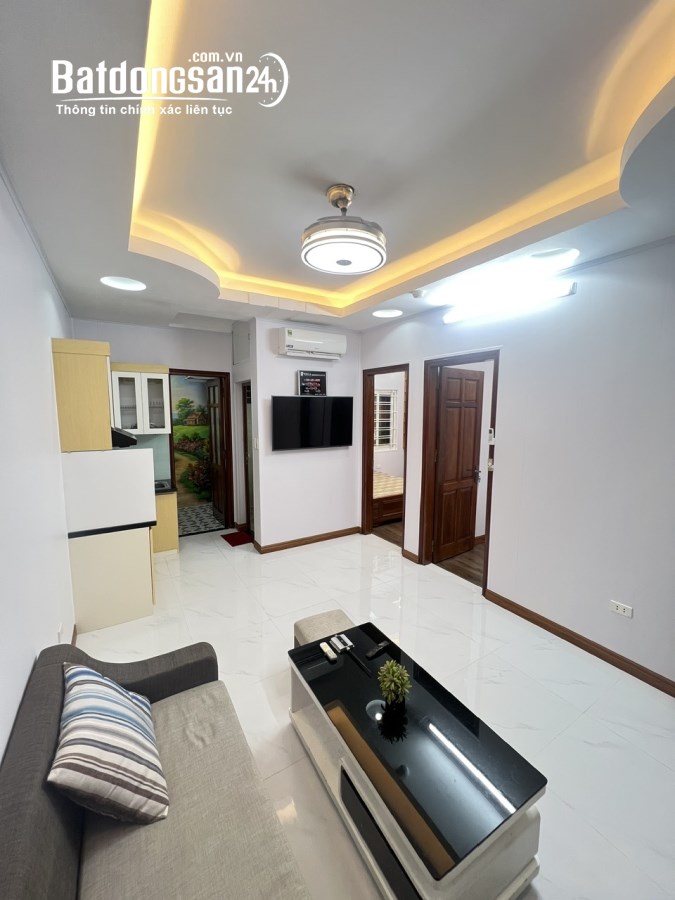 Bán căn CCMN tại mặt đường Mỹ Đình quận Nam Từ Liêm 50m, 2PN đủ đồ giá 2.4 tỷ
