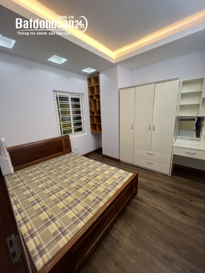 Bán căn CCMN tại mặt đường Mỹ Đình quận Nam Từ Liêm 50m, 2PN đủ đồ giá 2.4 tỷ