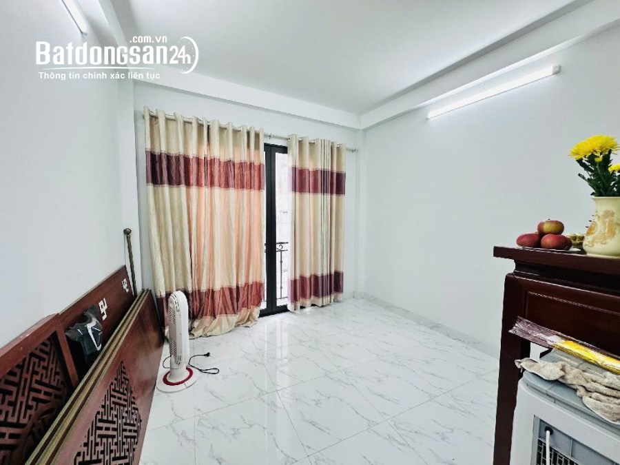 Bán nhà phố Nhân Mỹ, Mỹ Đình, 30m ra oto, Đầy đủ tiện ích, Nhà đẹp ở luôn, 35m2