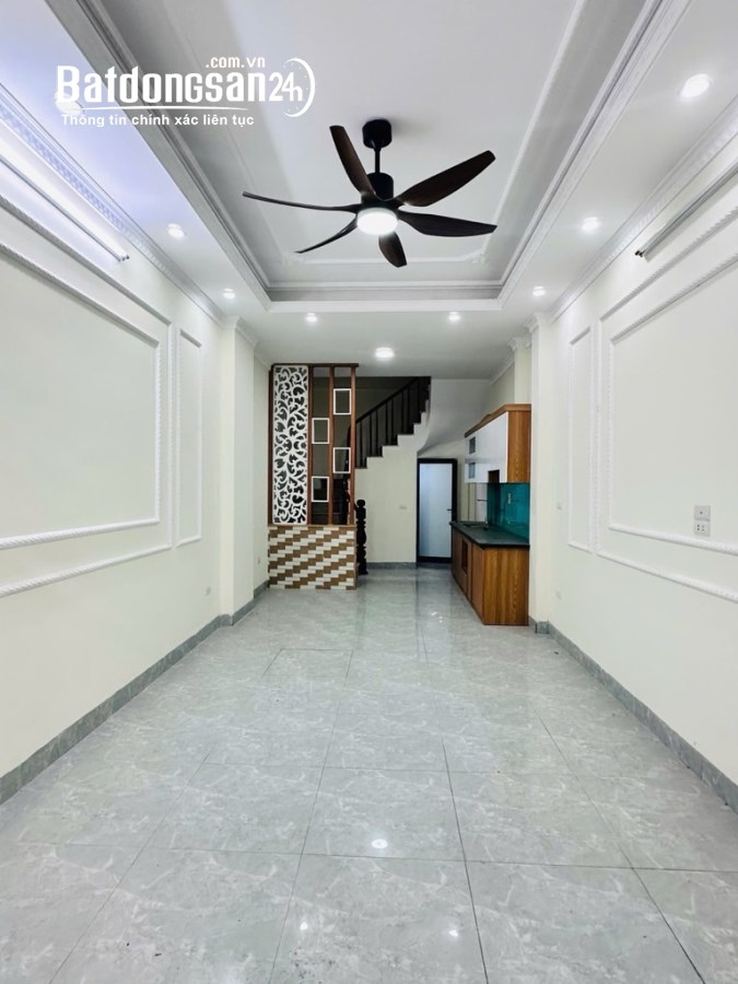 Bán nhà Hồ Tùng Mậu, Ngõ rộng thoáng, Gần phố, Nhà mới đẹp ở luôn, 36m2, Chỉ 8.x tỷ