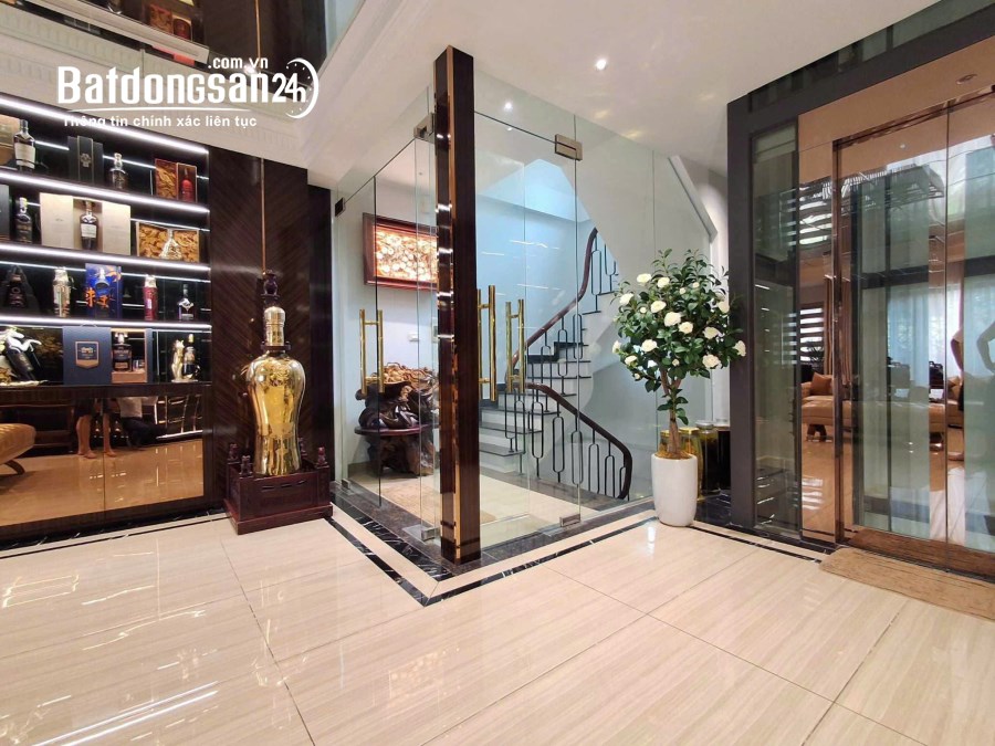 NHÀ PHÂN LÔ – OTO VÀO NHÀ - KINH DOANH 65M2 x 5 TẦNG TẠI HOÀNG QUỐC VIỆT - CẦU GIẤY