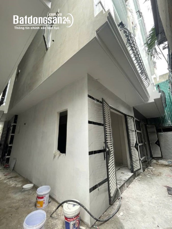 bán nhà thúy lĩnh 30m2 6 tầng đầy đủ công năng oto đỗ cổng Giá 7,5 tỷ