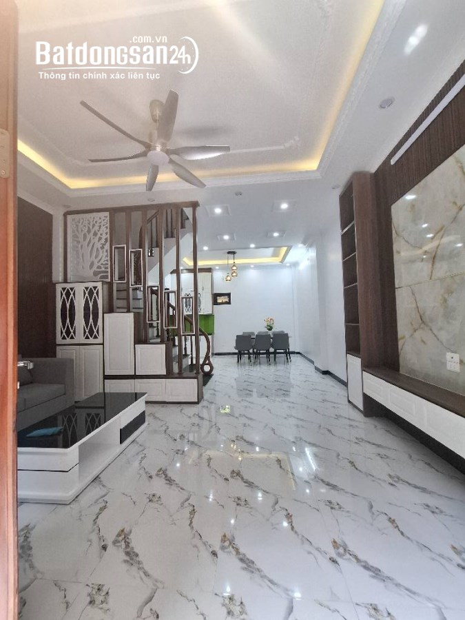 bán nhà thúy lĩnh 46,5m2 mới kính kong; 2 thoáng full nội thất Giá 7,95 tỷ