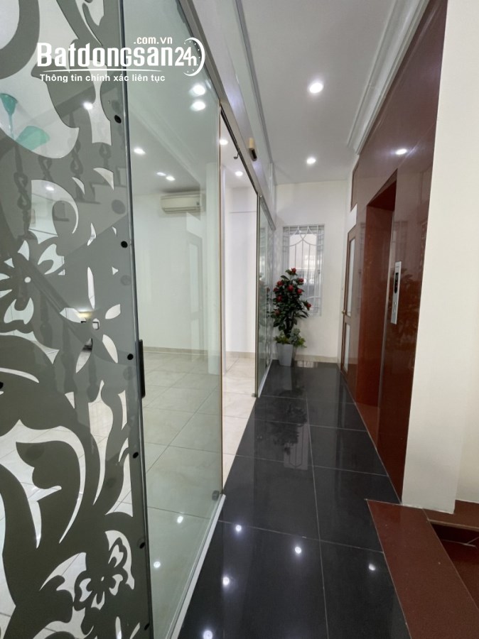 Ngõ 10 Trần Duy Hưng, xây 6 tầng, Gara ô tô trong nhà, giá 18.8 tỷ