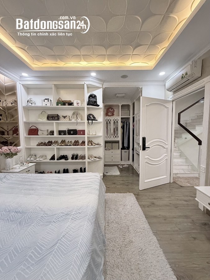 Bán Biệt thự-Villas Phường Long Trường (Quận 9 cũ), Hồ Chí Minh