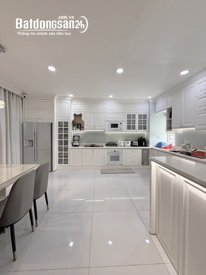 Bán Biệt thự-Villas Phường Long Trường (Quận 9 cũ), Hồ Chí Minh