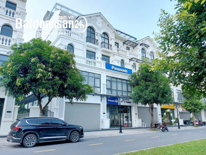 Bán gấp shophouse đã hoàn thiện 4 tầng vào ở và KD ngay. Cạnh 66 tòa chung cư