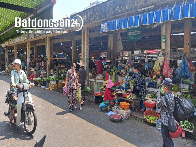 Bán nhà mặt tiền KD ngay chợ Cao Tháng, P17, Phú Nhuận, 25m2, 2 tầng.
