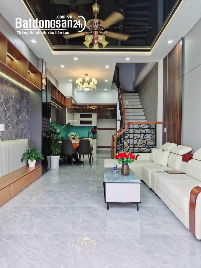 Hạ Giá Bán Gấp Nhà Mặt Tiền Mới Xây Ngay Trung Tâm Thủ Dầu Một 