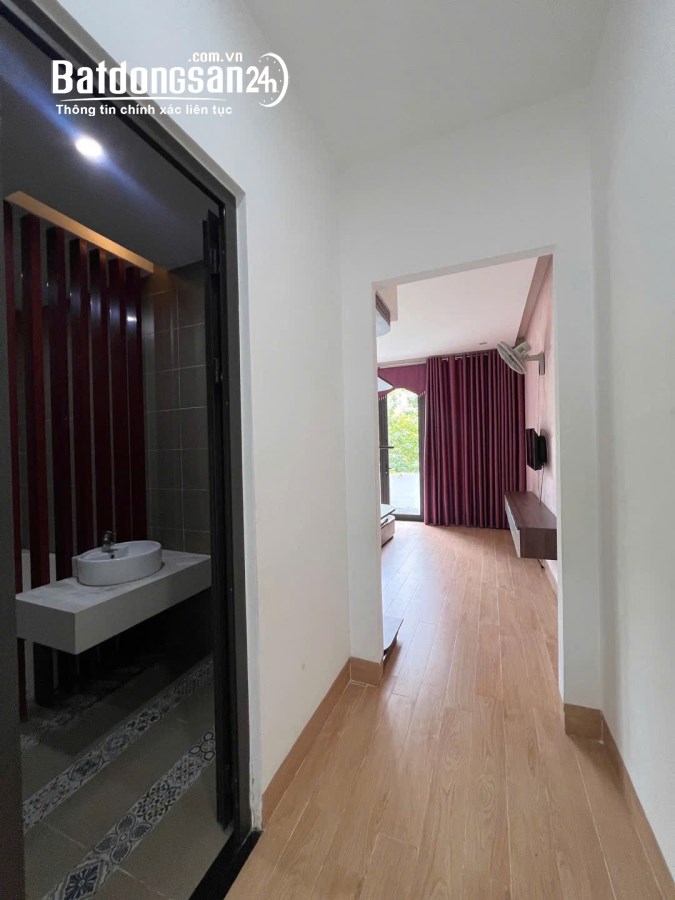 Nhà 3 tầng mặt tiền đường Hoài Thanh - Gần khu pháo hoa Quốc tế