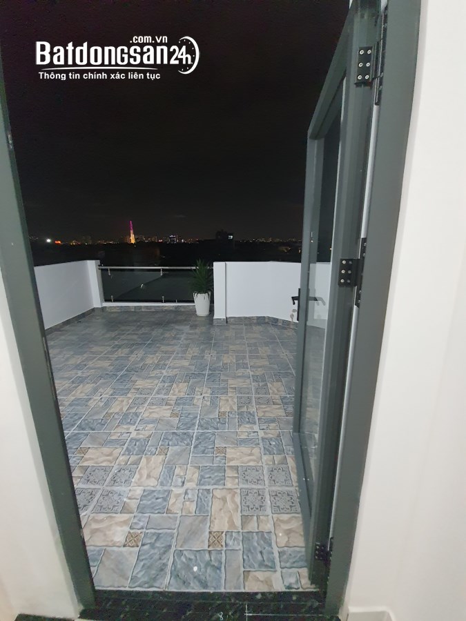Bán nhà góc hai mặt tiền đường 11 Trường Thọ Thủ Đức TPHCM,LH 0909428959