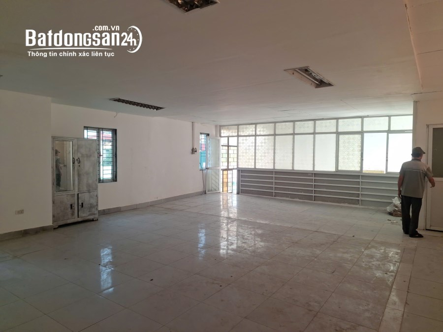 Cho thuê văn phòng Đường Tân Ấp, Phường Ba Đình (Q Ba Đình cũ) 40 - 80 - 140m2