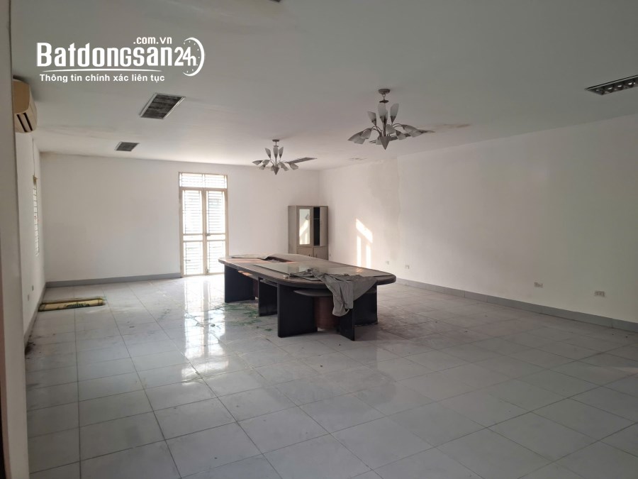 Cho thuê văn phòng Đường Tân Ấp, Phường Ba Đình (Q Ba Đình cũ) 40 - 80 - 140m2