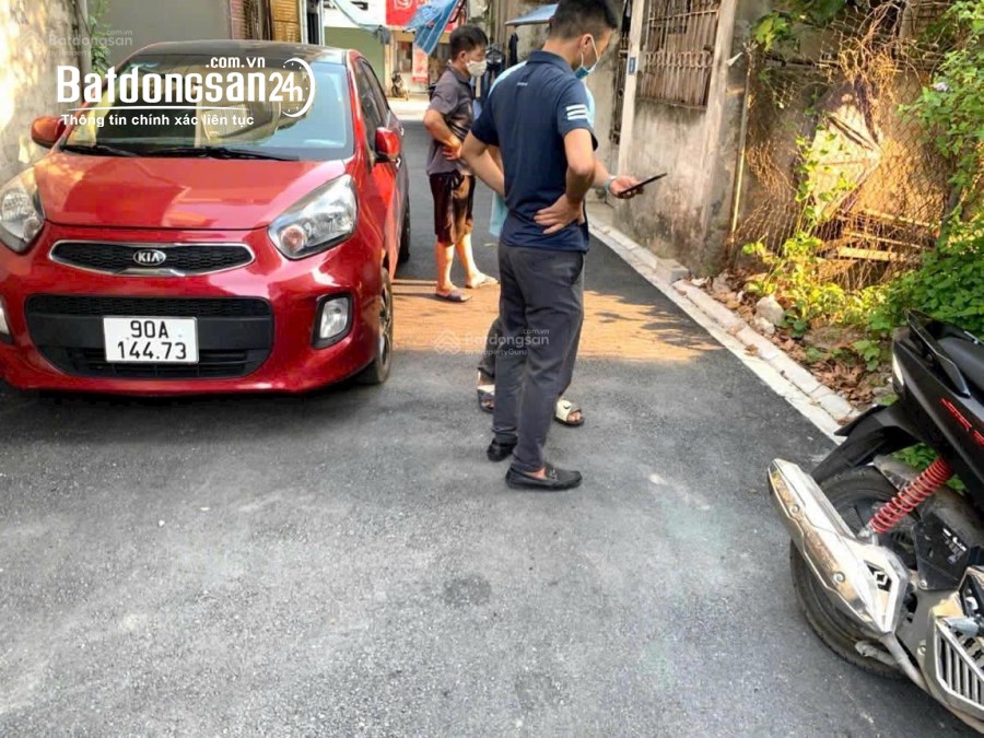 35m2 đường thông ô tô, Trâu Quỳ, Xã Gia Lâm (H Gia Lâm cũ) cách HV Nông Nghiệp 100m.