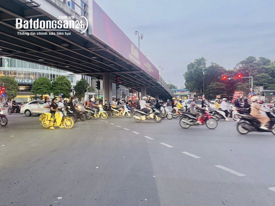 Bán nhà mặt tiền Phố Thái Hà, Phường Đống Đa (Q Đống Đa cũ), Hà Nội