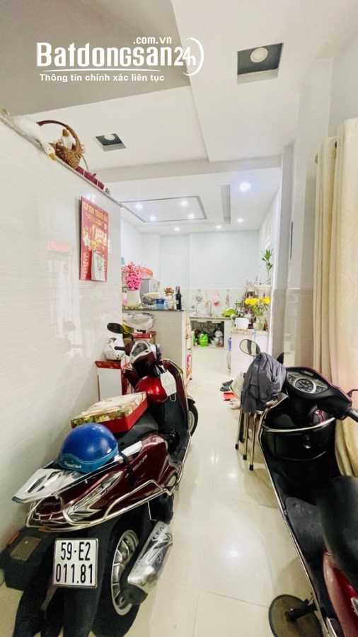  Bán nhà đẹp lô góc 4Tầng -70m2 Nguyễn Đình Chính, Phường Cầu Kiệu (Q Phú Nhuận cũ) 8,9tỷ