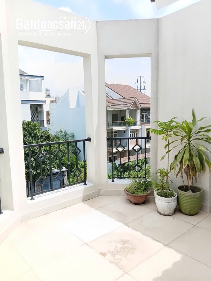 Cho thuê nhà mặt phố tại khu nhà phố Hưng Phước, 111m2, 4 lầu, 6pn, 6wc, ở, Vp, Kdoan