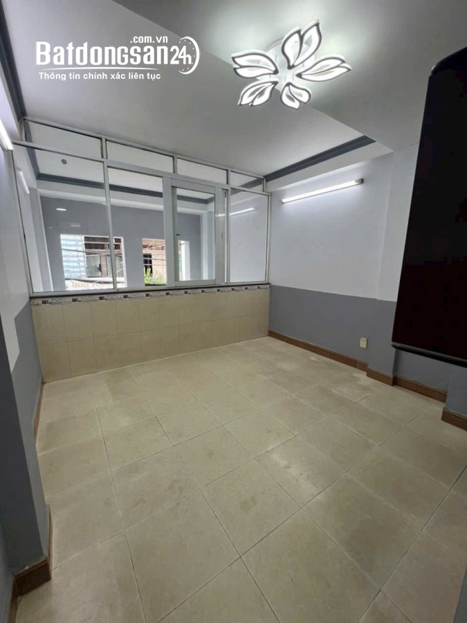Cho Thuê Nguyên Căn Lạc Long Quân - 5PN  - HXH - 18 Triệu