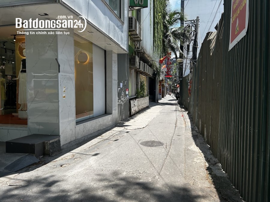 Nhà Thái Hà 60m2 4 tầng giá 18.9 tỷ. Phố vip, hàng hiếm ô tô đỗ cổng 