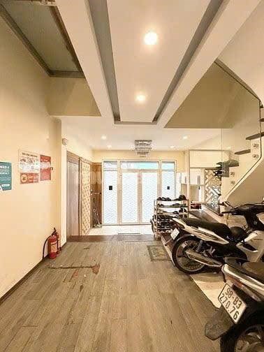 "Bán nhà mặt phố Đại Cồ Việt, Hai Bà Trưng 62m, 6 tầng, mt 4.5m. Giá: 26.8 tỷ