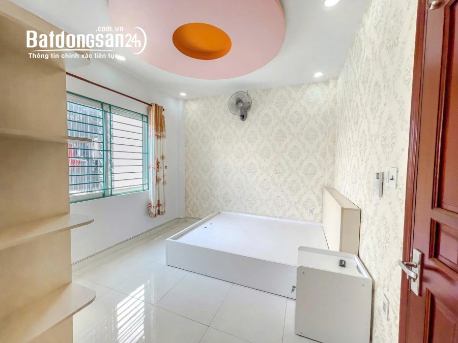 Nhà 5 Lầu Siêu Đẹp Hà Huy Giáp- Kinh Doanh Tốt-Sổ Hồng Riêng