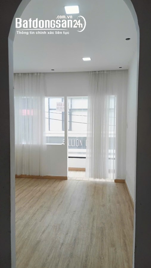 Bán nhà Phường Hòa Hưng (Quận 10 cũ), TP Hồ Chí Minh, Ngay VẠN HẠNH MALL