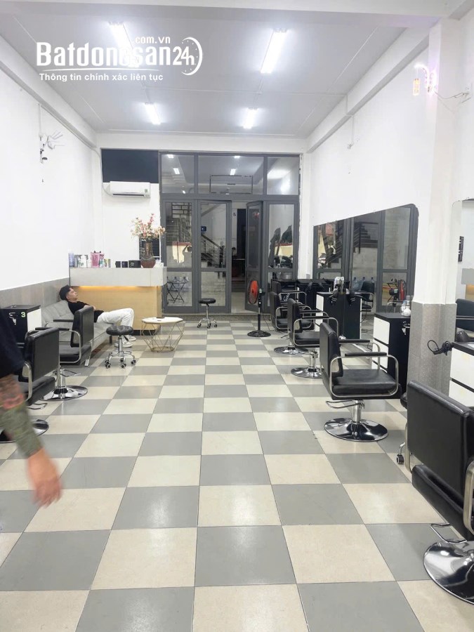 Bán nhà mặt tiền Đường Núi Thành, Phường Hải Châu Đà Nẵng