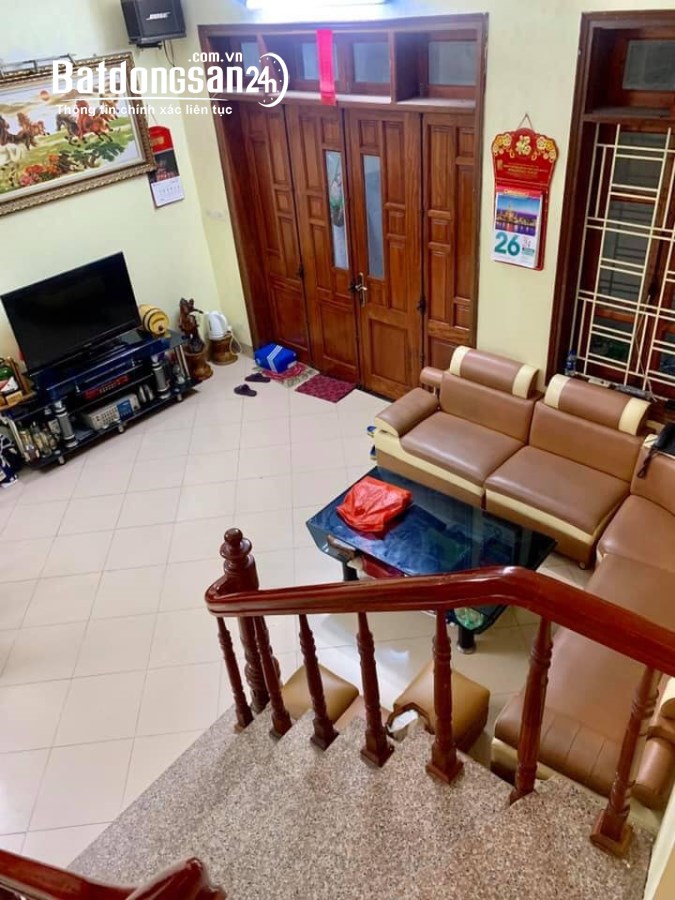 Cần bán nhanh nhà Thái Hà 42M2 –Lô góc 2 THOÁNG rực rỡ–VIP Đống Đa – oto–7.9 tỷ