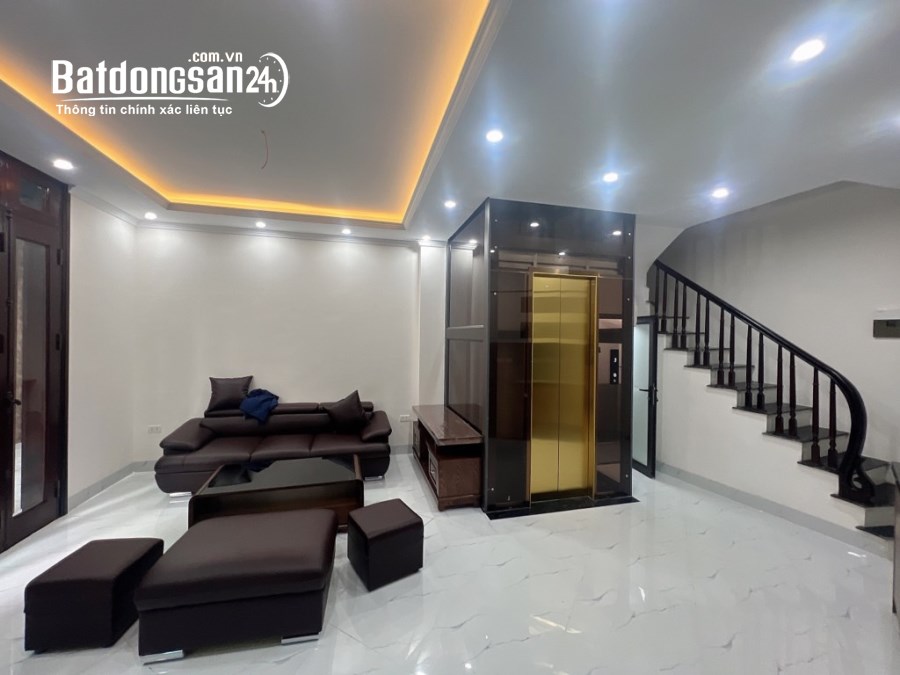 Nhà thang máy Văn Quán, Hà Đông. Lô góc. DT 34m2, 5 tầng, full nội thất - Chỉ hơn 9tỷ