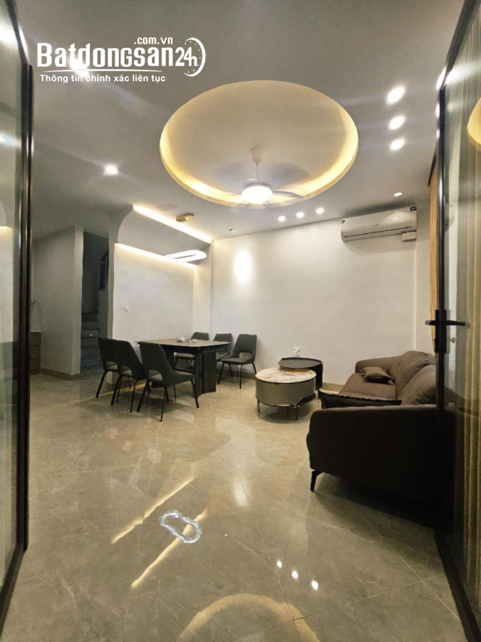 Bán nhà Phường Cầu Giấy (Q Cầu Giấy cũ), Hà Nội