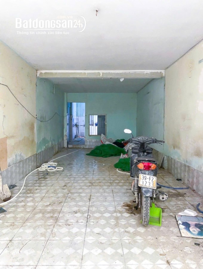 Cách Mạng Tháng Tám  - Xe Hơi Thông - Gần Mặt Tiền - 11 Tỷ