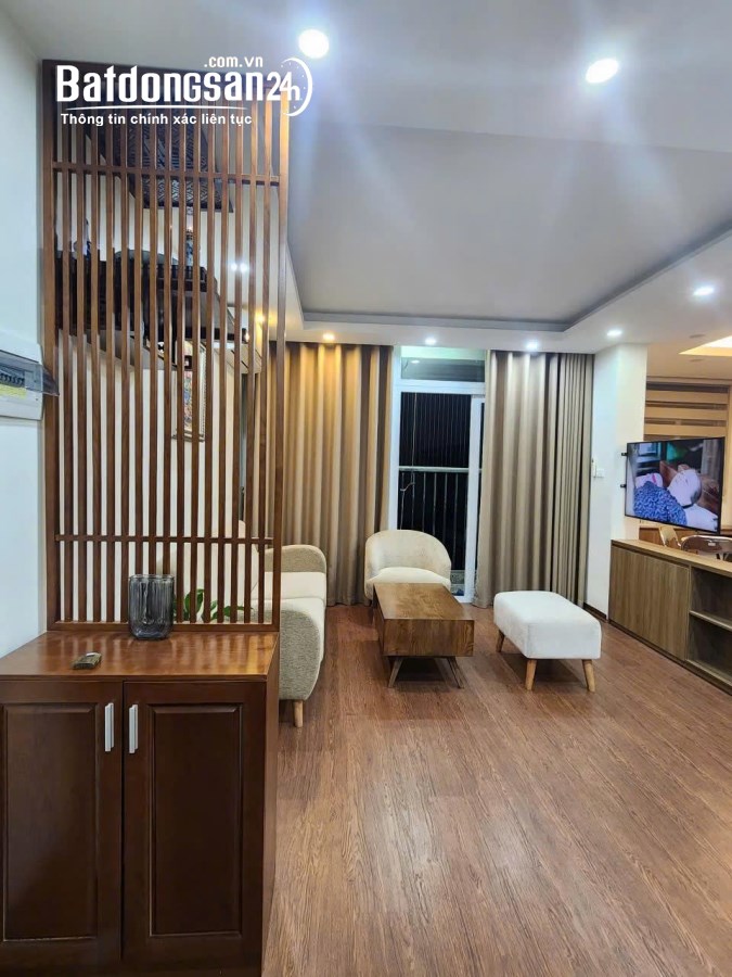  Bán căn hộ tập thể MỚI ĐẸP - Ô TÔ Tân Mai - Hoàng Mai DTSD 66m, 2PN2VS giá 3.15 tỷ