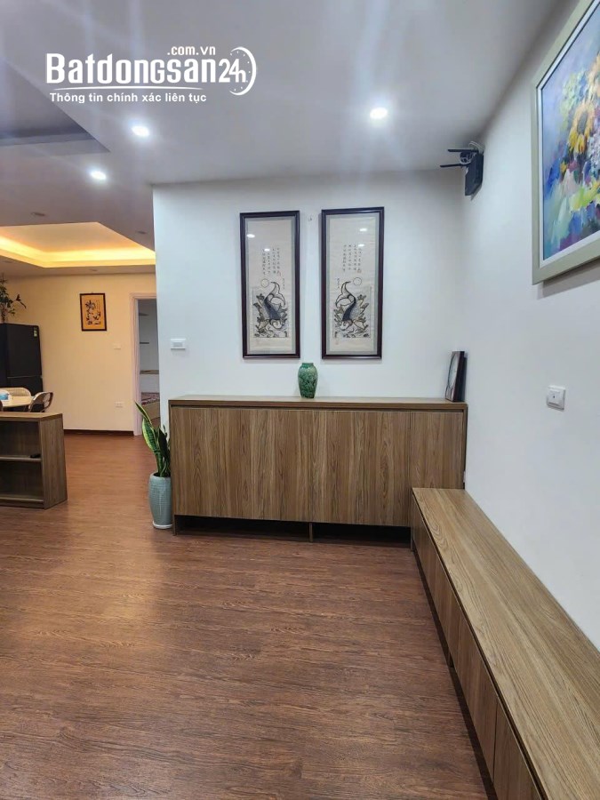  Bán căn hộ tập thể MỚI ĐẸP - Ô TÔ Tân Mai - Hoàng Mai DTSD 66m, 2PN2VS giá 3.15 tỷ