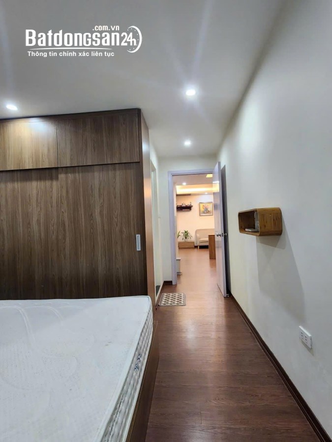  Bán căn hộ tập thể MỚI ĐẸP - Ô TÔ Tân Mai - Hoàng Mai DTSD 66m, 2PN2VS giá 3.15 tỷ
