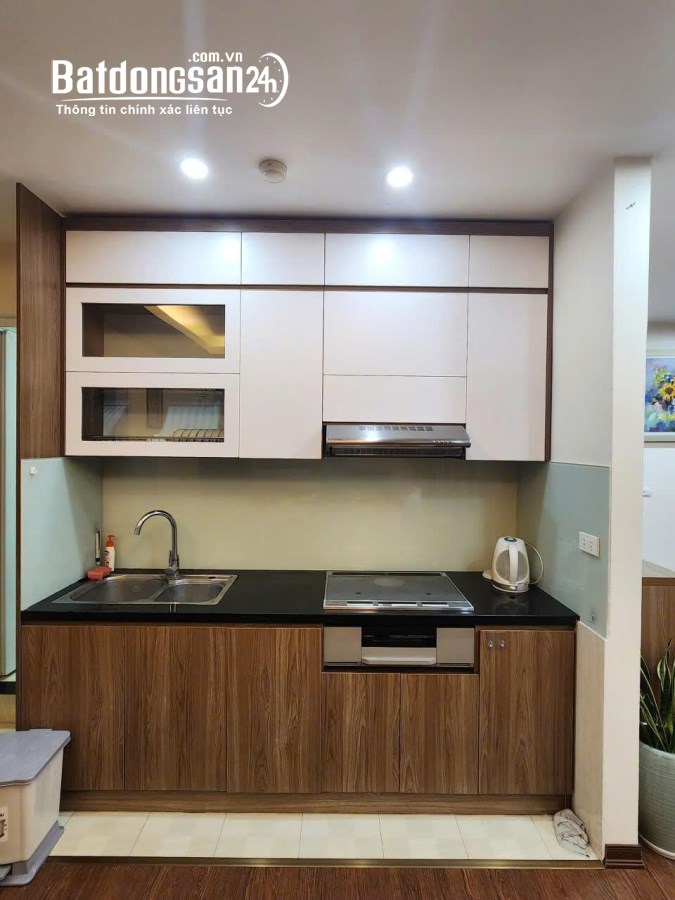  Bán căn hộ tập thể MỚI ĐẸP - Ô TÔ Tân Mai - Hoàng Mai DTSD 66m, 2PN2VS giá 3.15 tỷ