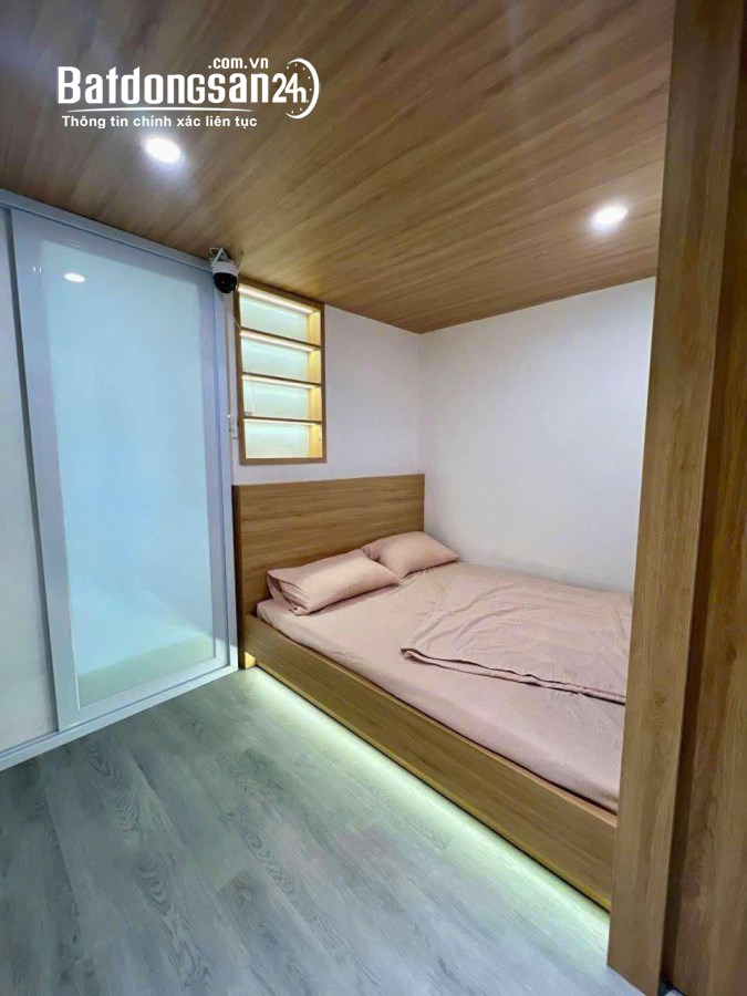 Bán tập thể SIÊU ĐẸP Lò Đúc - Hai Bà Trưng DTSD 51m, 2PN giá 2.95 tỷ, gần hồ