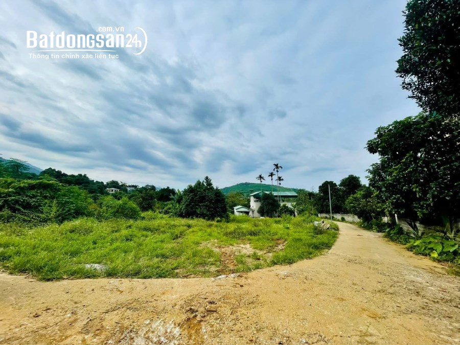 Bán đất Xã Quốc Oai (H Quốc Oai cũ), Hà Nội